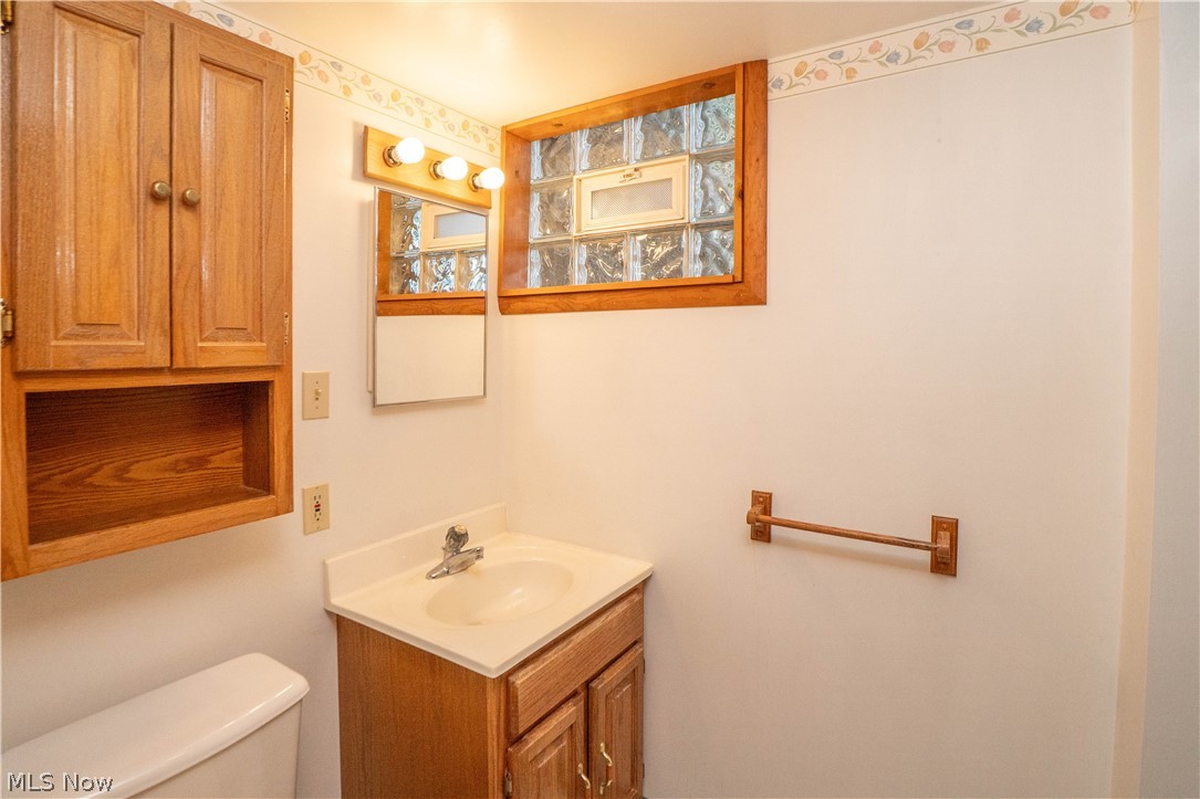 6501 Ravenna Avenue Louisville OH 44641