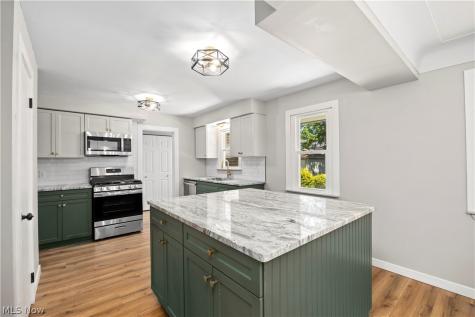3815 Spencer Road Rocky River OH 44116