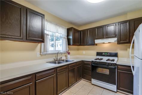391 Reed Avenue Akron OH 44301