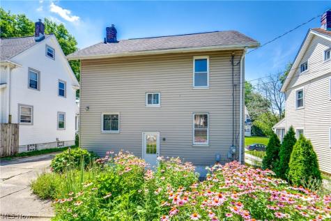 391 Reed Avenue Akron OH 44301