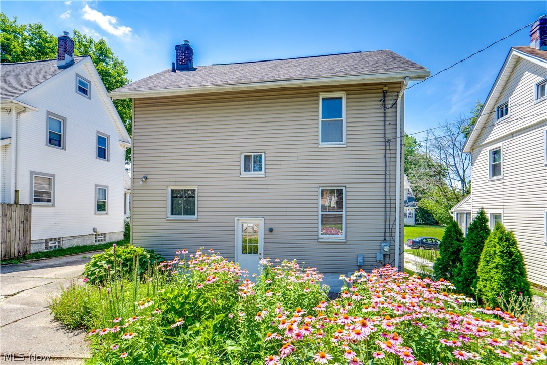 391 Reed Avenue Akron OH 44301