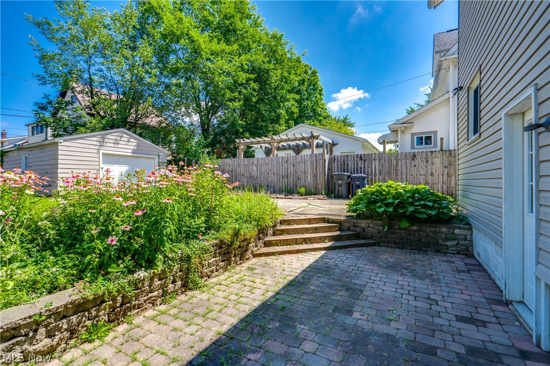 391 Reed Avenue Akron OH 44301