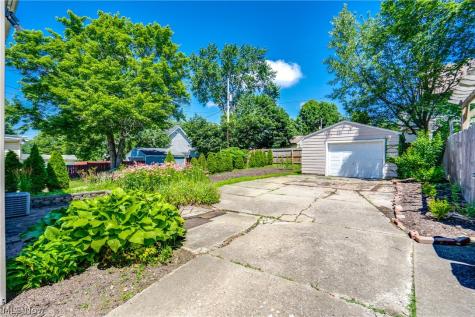 391 Reed Avenue Akron OH 44301
