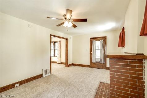 391 Reed Avenue Akron OH 44301