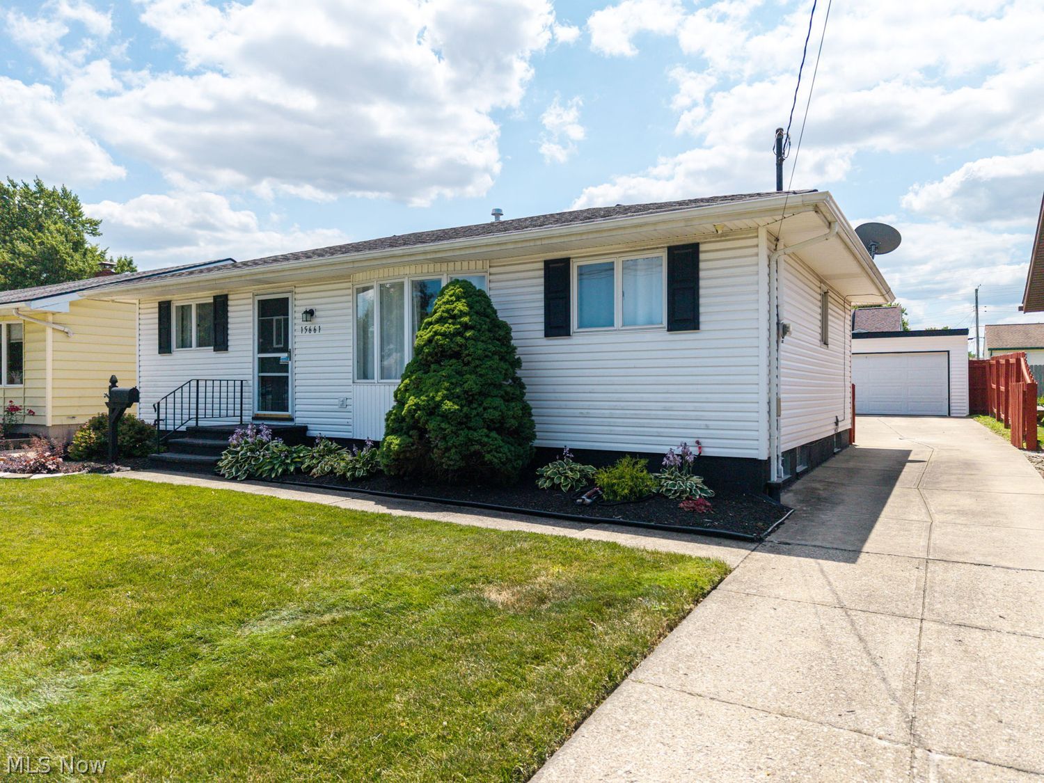 15661 Hocking Boulevard Brook Park OH 44142