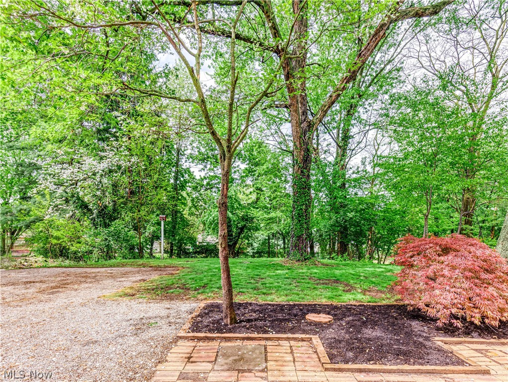 1140 Valley Drive NW North Canton OH 44720