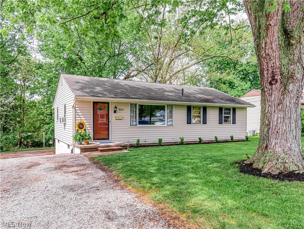 1140 Valley Drive NW North Canton OH 44720