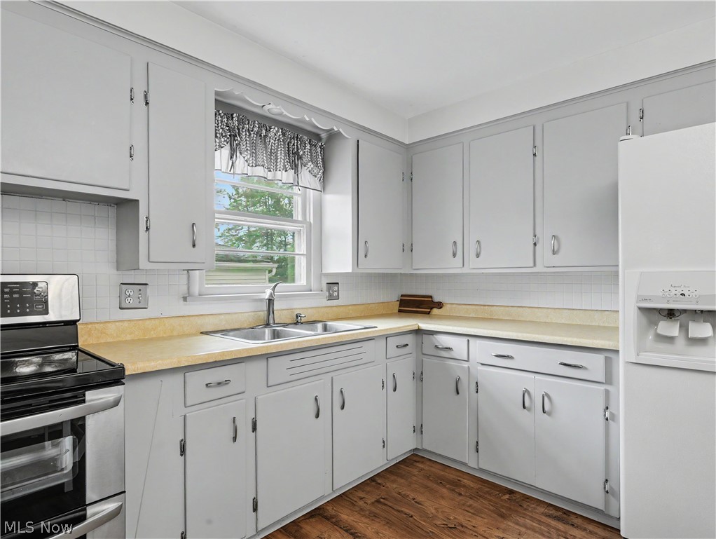 1140 Valley Drive NW North Canton OH 44720