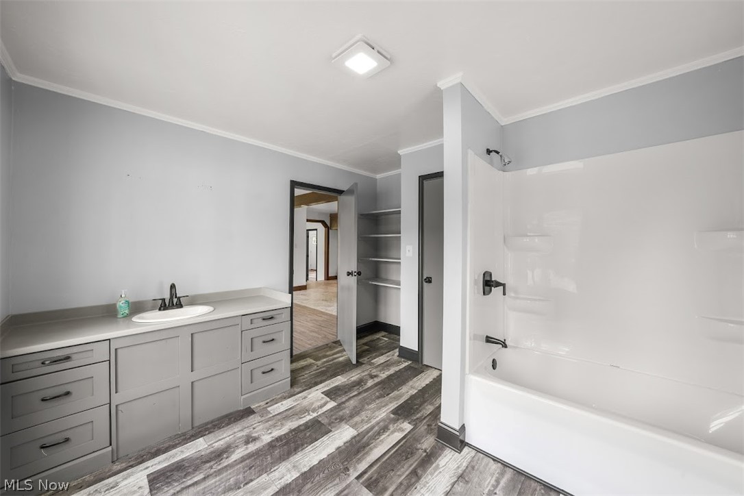 4229 State Route 305 Southington OH 44470