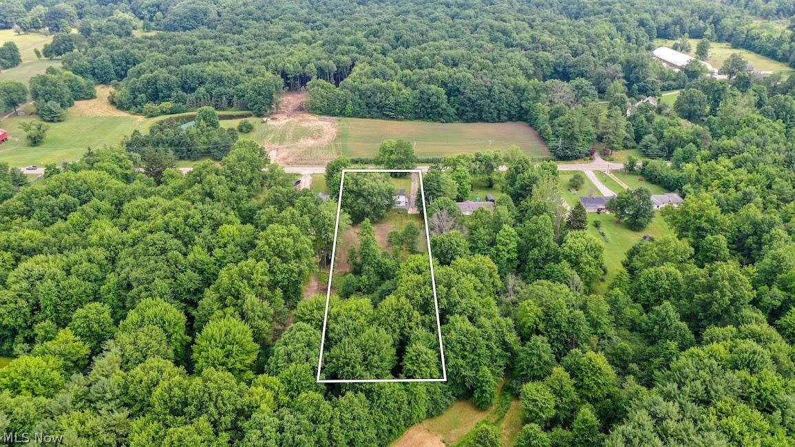 4229 State Route 305 Southington OH 44470