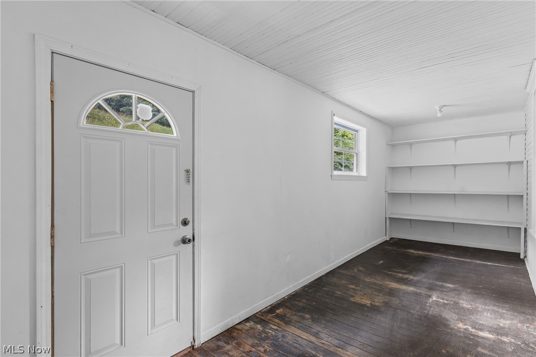 55138 Colerain Pike Martins Ferry OH 43935