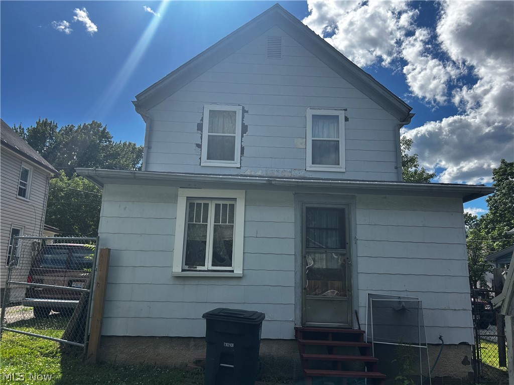 859 Kling Street Akron OH 44311