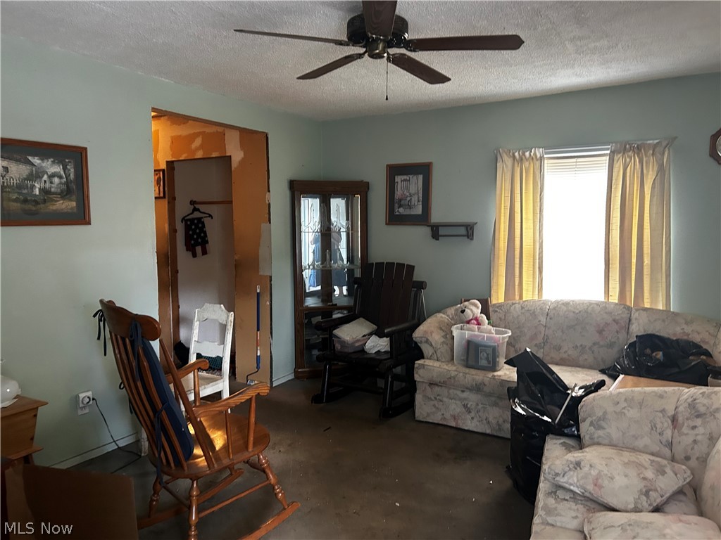 859 Kling Street Akron OH 44311