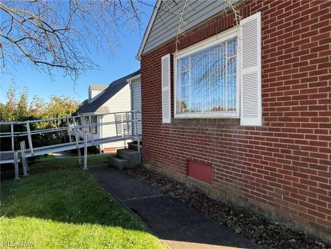 1508 33rd Street NE Canton OH 44714