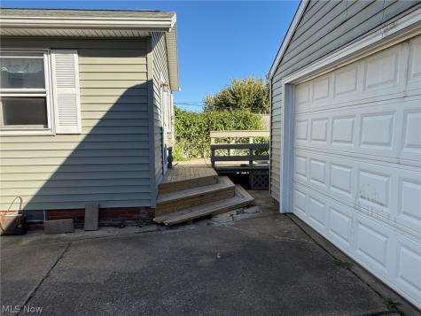 1508 33rd Street NE Canton OH 44714