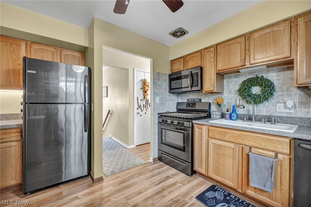 36729 Lakehurst Drive Eastlake OH 44095
