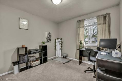 36729 Lakehurst Drive Eastlake OH 44095