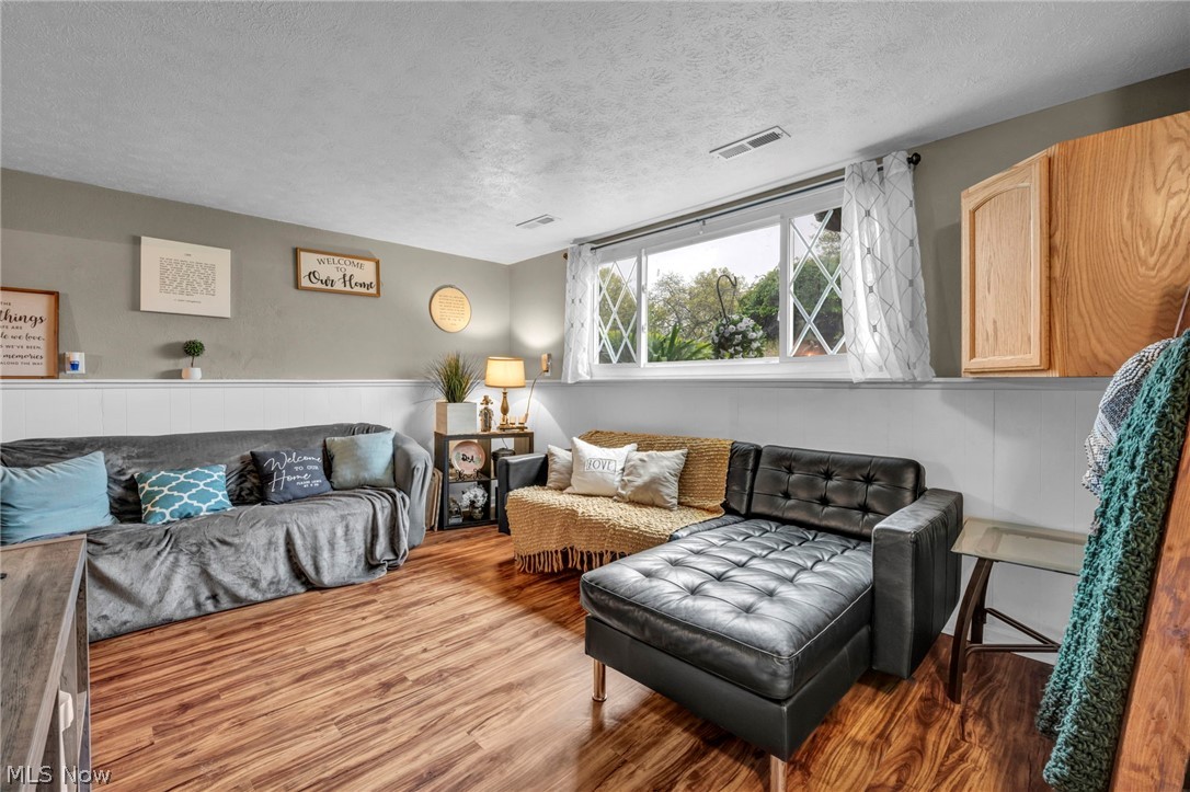 36729 Lakehurst Drive Eastlake OH 44095