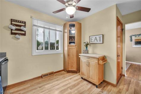 36729 Lakehurst Drive Eastlake OH 44095