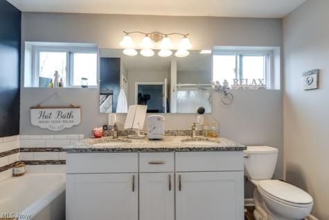 2904 Pepper Hill Circle Akron OH 44312