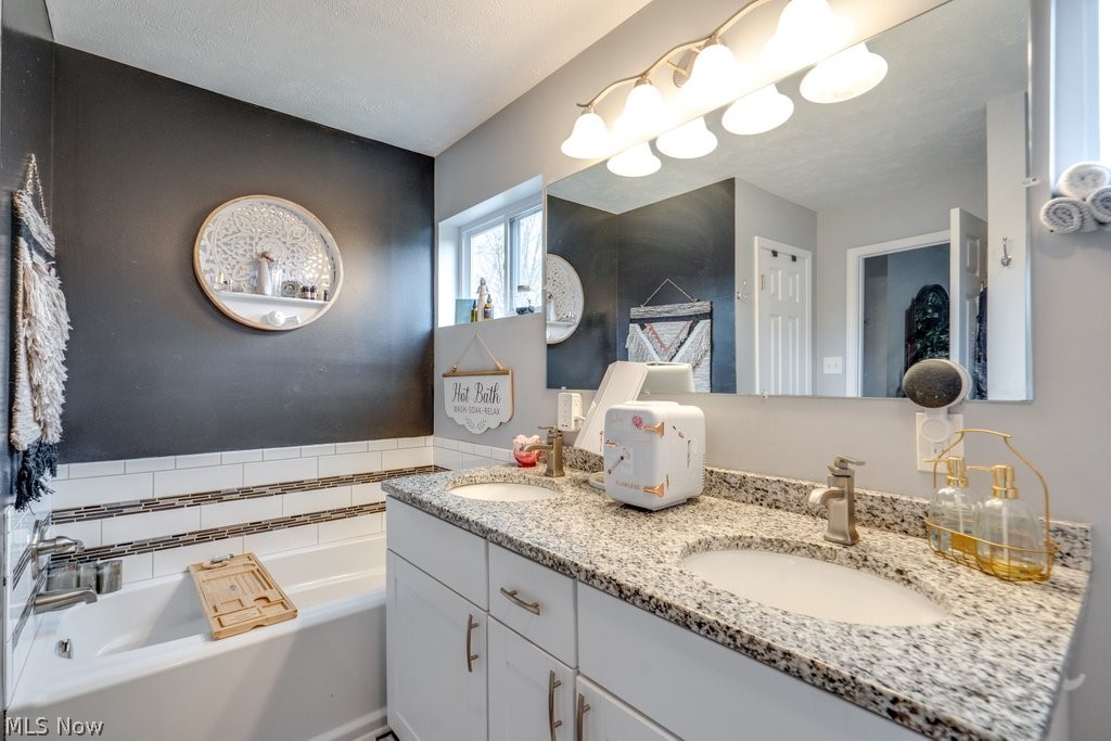 2904 Pepper Hill Circle Akron OH 44312