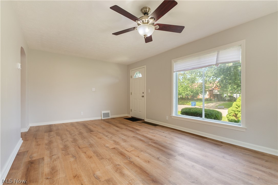 3008 Helen Place NW Canton OH 44708