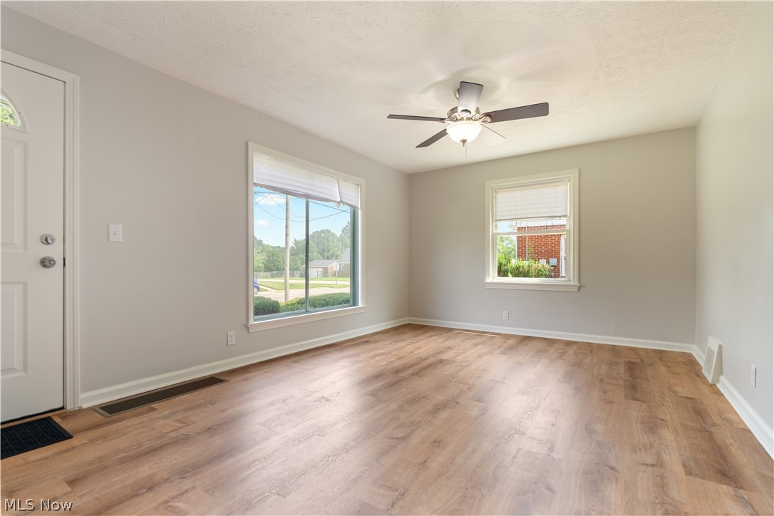 3008 Helen Place NW Canton OH 44708