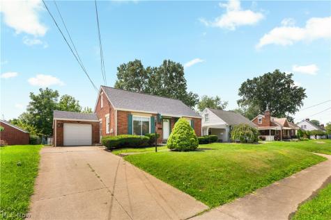 3008 Helen Place NW Canton OH 44708