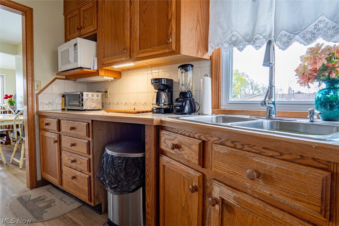 27268 Lakeside Drive Beloit OH 44609