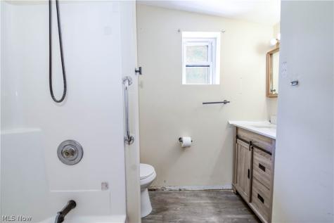128 Kenilworth Avenue Painesville OH 44077