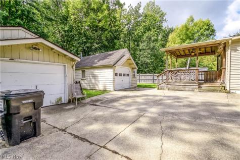 128 Kenilworth Avenue Painesville OH 44077