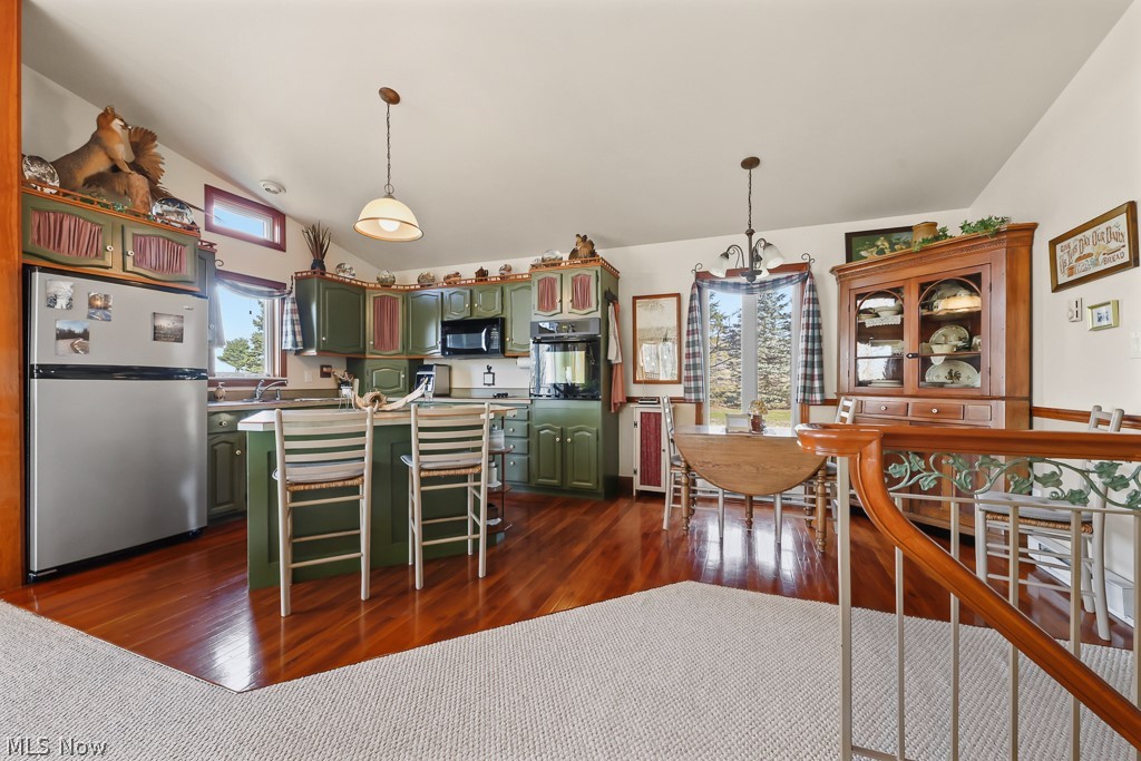 6122 Frederick Avenue NE Alliance OH 44601