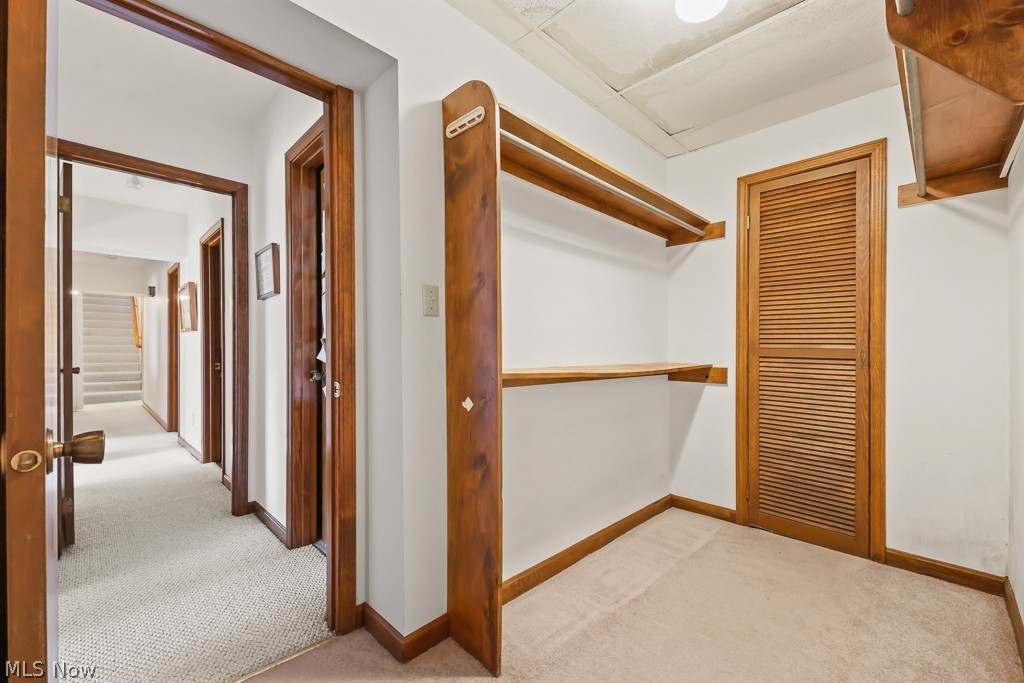 6122 Frederick Avenue NE Alliance OH 44601