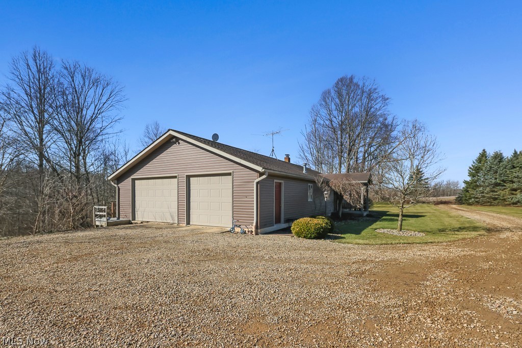 6122 Frederick Avenue NE Alliance OH 44601