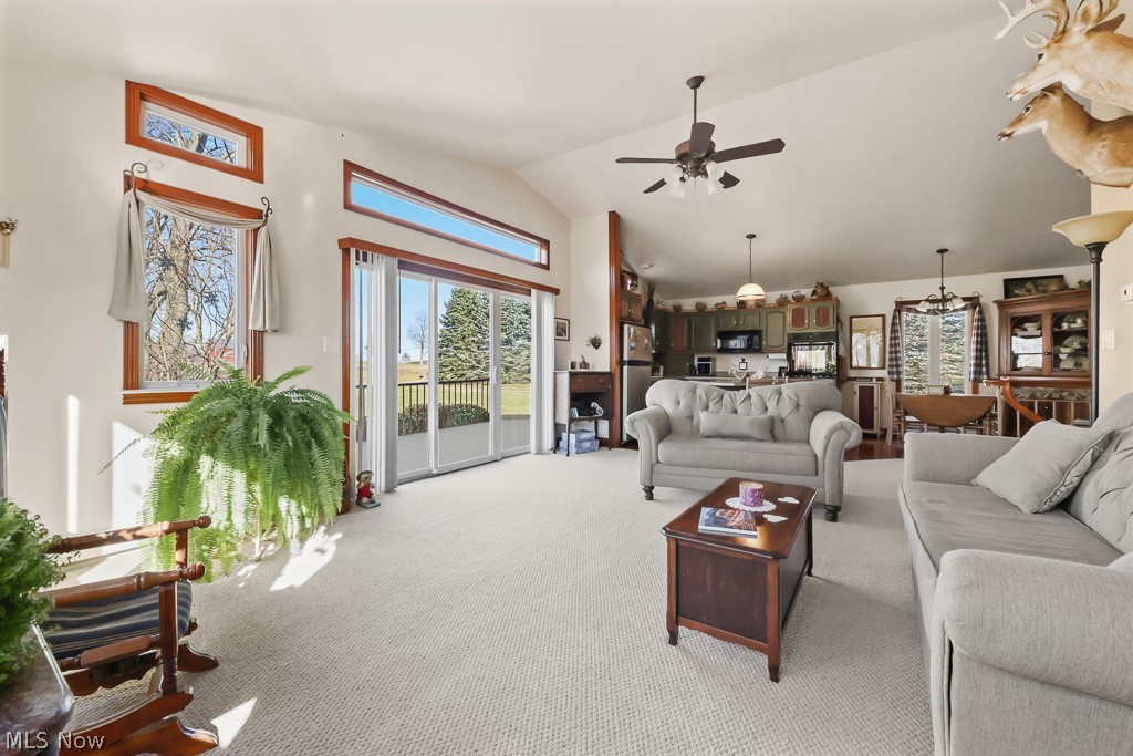 6122 Frederick Avenue NE Alliance OH 44601
