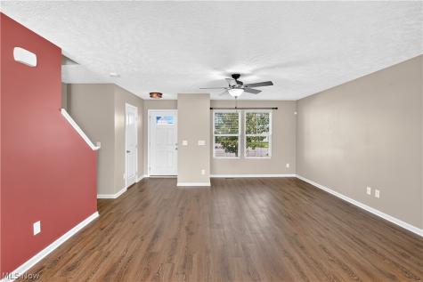 106 Preserve Circle Amherst OH 44001