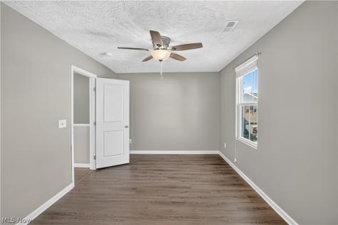 106 Preserve Circle Amherst OH 44001