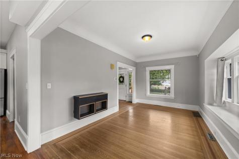 1339 Edanola Avenue Lakewood OH 44107