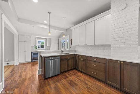 1339 Edanola Avenue Lakewood OH 44107