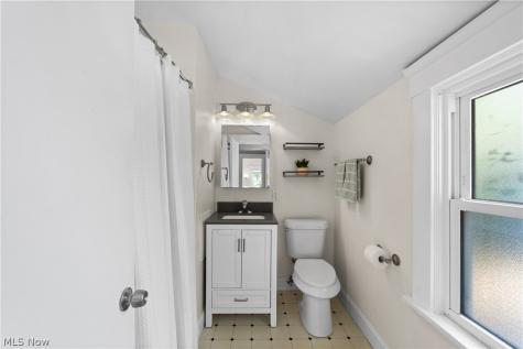 1339 Edanola Avenue Lakewood OH 44107