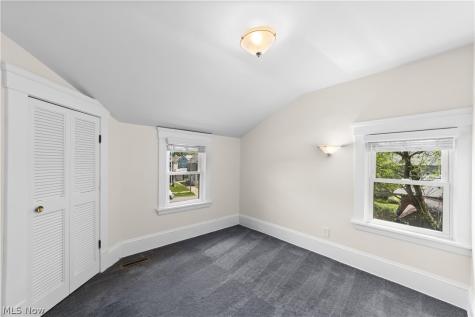 1339 Edanola Avenue Lakewood OH 44107