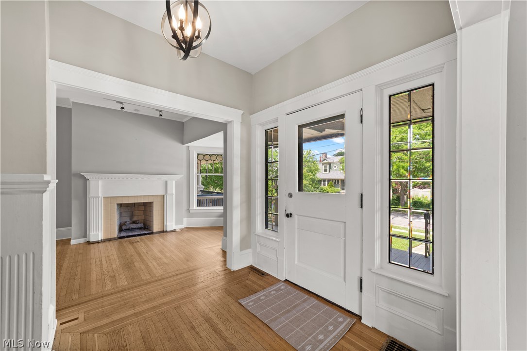 1339 Edanola Avenue Lakewood OH 44107