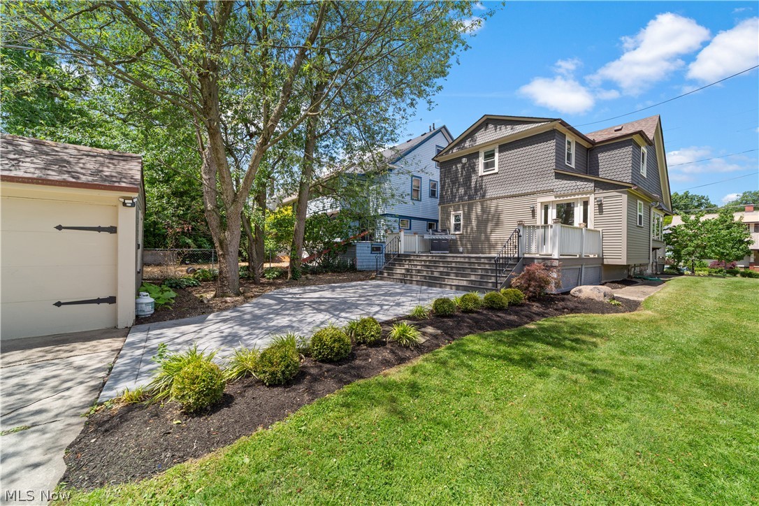 1339 Edanola Avenue Lakewood OH 44107