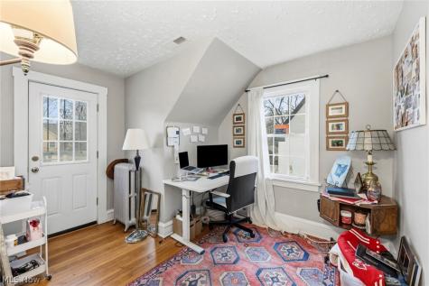 3172 Warrington Road Shaker Heights OH 44120