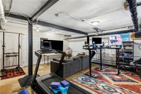 3172 Warrington Road Shaker Heights OH 44120