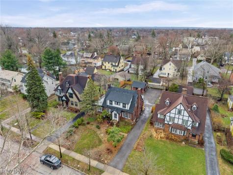 3172 Warrington Road Shaker Heights OH 44120