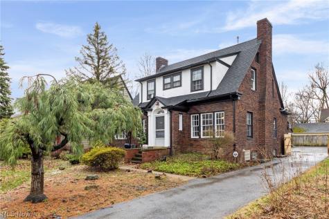 3172 Warrington Road Shaker Heights OH 44120