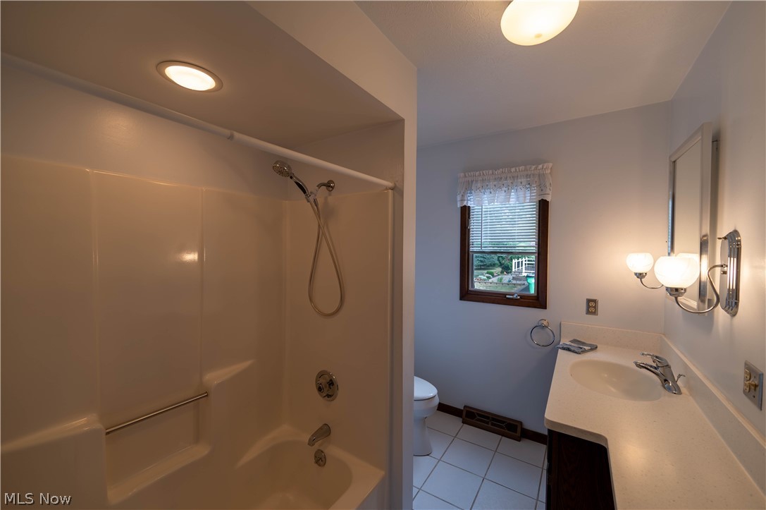 29451 Sayle Drive Willoughby Hills OH 44092