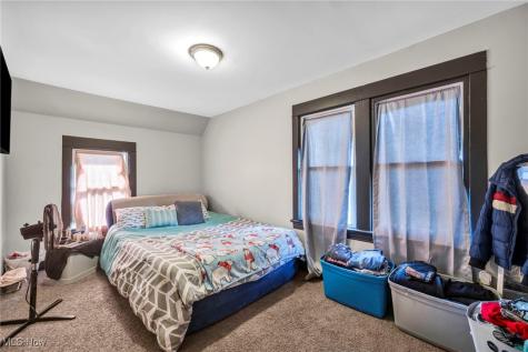 2013 W 99th Street Cleveland OH 44102