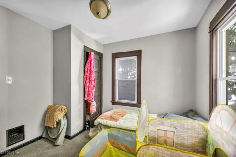 2013 W 99th Street Cleveland OH 44102